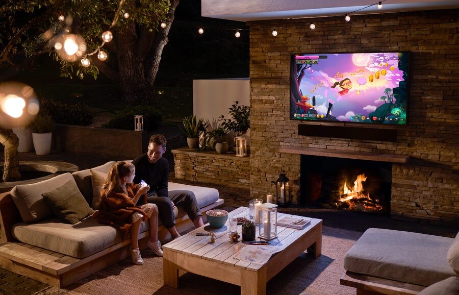meet-samsung-s-new-outdoor-tv-the-terrac_20210504-182138_1